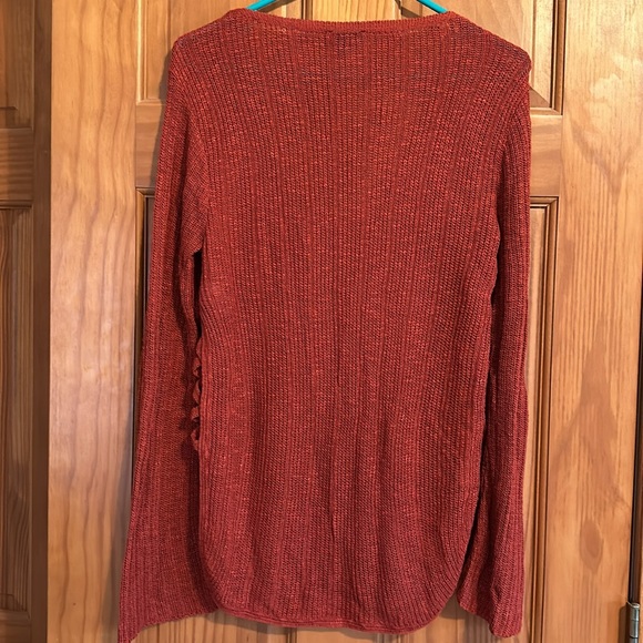 Great condition Express light weight sweater. Perfect for fall - Picture 8 of 8